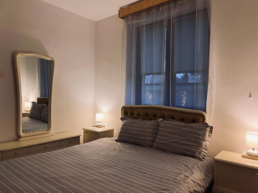 Apartament Aretta Braşov Esterno foto