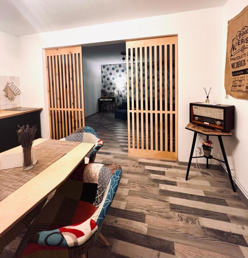 Apartament Aretta Braşov Esterno foto
