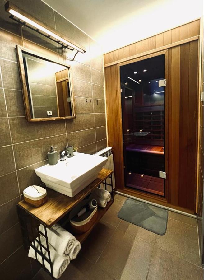 Apartament Aretta Braşov Esterno foto